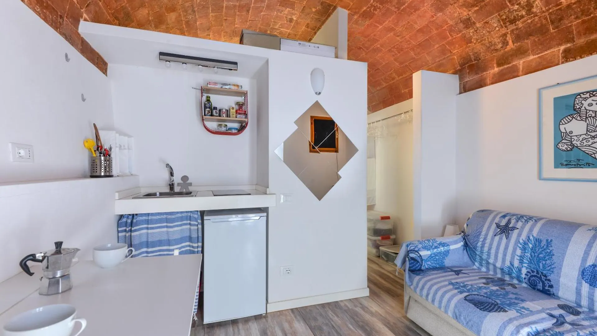 Vespa Mini-House In Elba 马尔恰纳 意大利