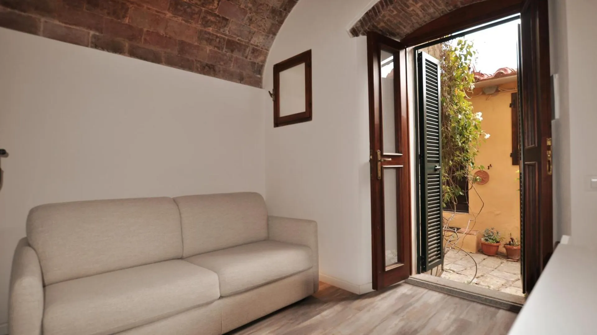 Apartment Vespa Mini-House In Elba Marciana